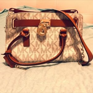 Michael Kors Authentic Purse-GREAT CONDITION